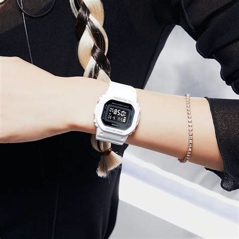 CASIO G-SHOCK GMD-S5600-7JF ミッドサイズ ユニセックスモデル