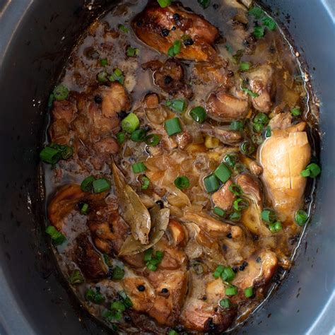 Slow Cooker Chicken Adobo - Hungry Hobby