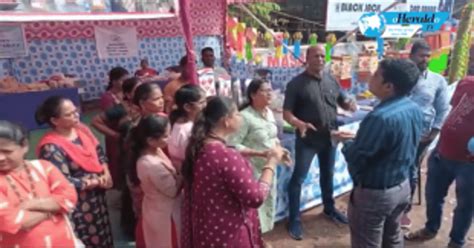 Panchayat asks self help groups to clear stalls, citing that the stalls ...