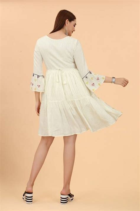 Growish Mysie 1008 Fancy Designer Short Kurti Collection