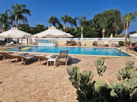 FLOURESSIA GARDENS (Pernera) - Apartment Reviews, Photos, Rate ...
