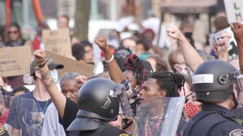 Evers Calls for Special Session in Wake of Kenosha Shooting