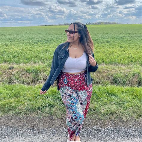 Just Fashion Now Review - Must Read This Before Buying