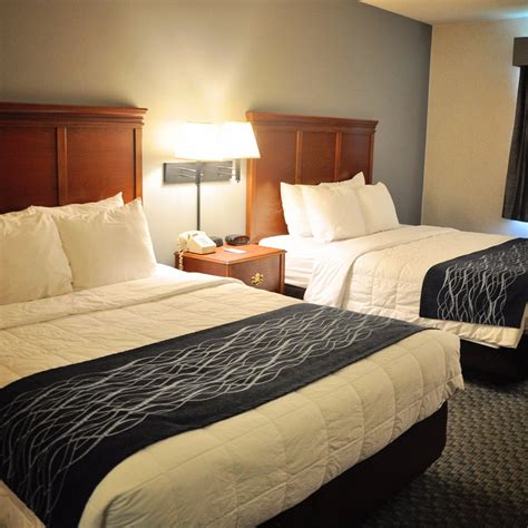 DUNES EXPRESS INN & SUITES - 2025 Hotel Reviews, Photos, Rate ...