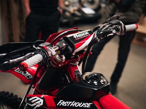 Fasst Company, Flexx Handlebars, American Made Motorcycle parts.