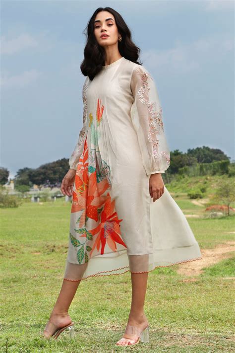 Bold Pleated Tunic – Archana Shah