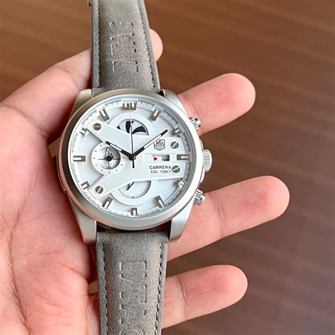 Grey and White Watch – Watch Theory