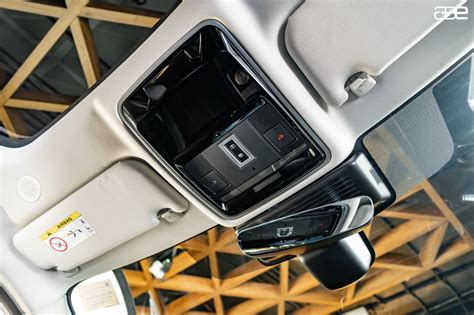 Range Rover Velar S R-DYNAMIC