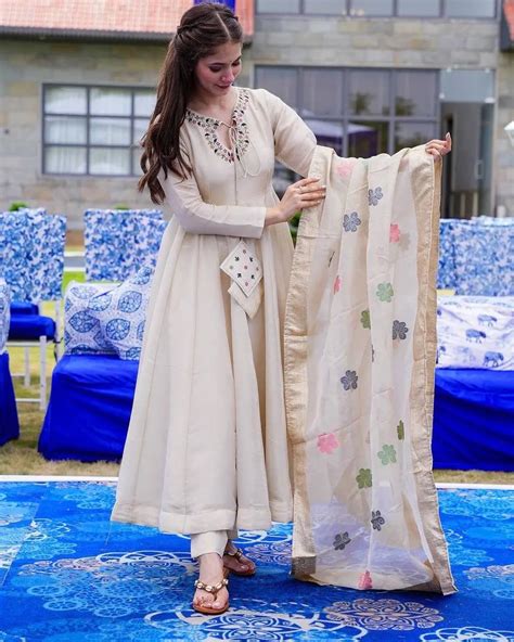 Thread Embroidery Anarkali Gown Set ( Stitched) – Ethenika.com