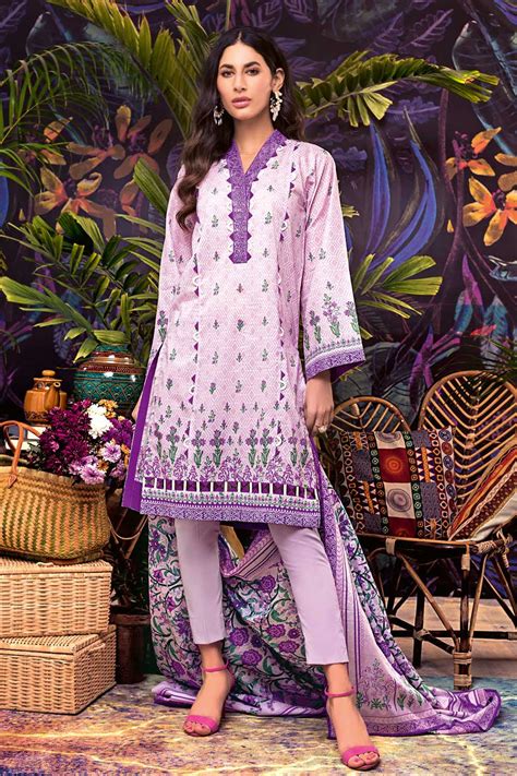 Gul Ahmed Summer Basic Lawn 2021 · 2PC Unstitched Printed Lawn Shirt W ...