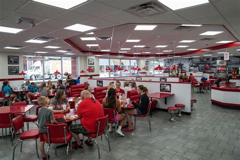 Steak 'n Shake 'RFK'd' fries using beef tallow. Now faces questions
