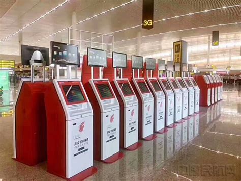 银行里的智慧柜员机、政务大厅里的智能自助终端用处大-行业资讯-南京海阅显示技术有限公司