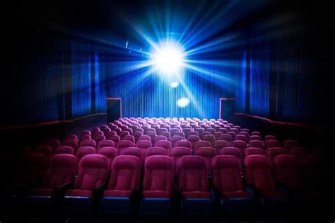 2020已有5328家影视公司注销 影院票房几乎归零|疫情|影视业_新浪娱乐_新浪网