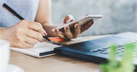 Computer Topic Using Computer Technology 的图像结果