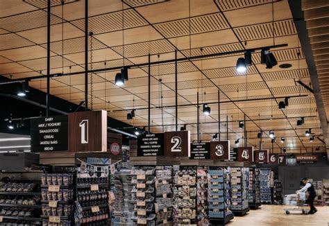 Bob's Iga Store