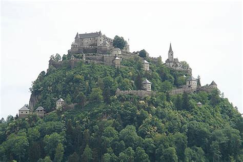 Adelssitze in Österreich: Familie Khevenhüller und Burg Hochosterwitz ...