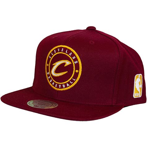 Mitchell & Ness Snapback Cap Circle Patch Cleveland Cavaliers burgundy ...