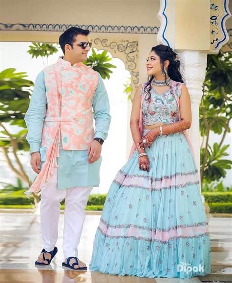 Stylish and Dapper Mehndi Dresses for Grooms