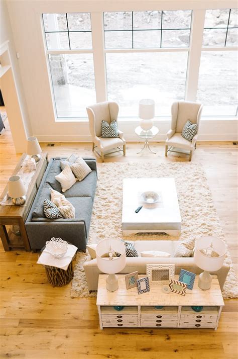 square living room kitchen layout