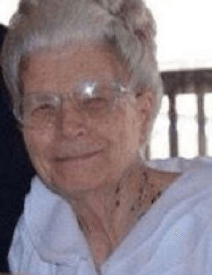 Mary Vivian "Vee" Jude Obituary - 2022 - Hatfield Funeral Chapel, Inc.