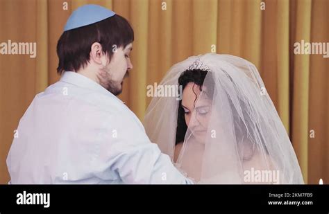 Jewish Bride and Groom 的图像结果