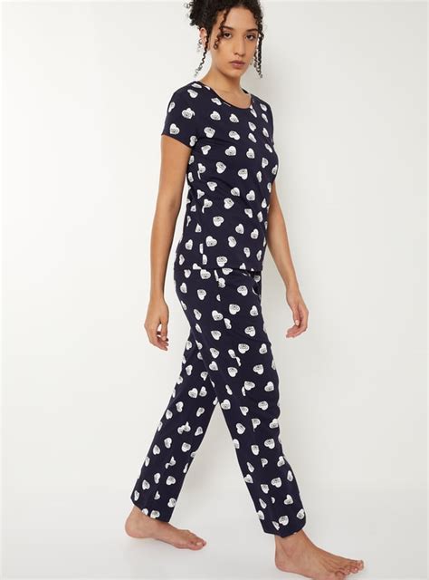 Buy Women Heart Print PJ Set Online at just Rs. 899.0 - 1000016372966 ...