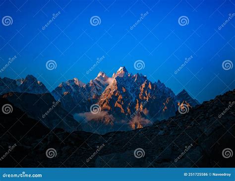 Passu Cones Gojal Hunza Valley Gilgit Baltistan Paquistão Foto de Stock ...