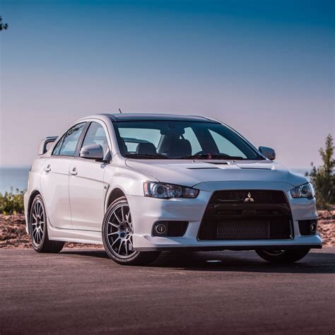 Mitsubishi Lancer Evolution 2015