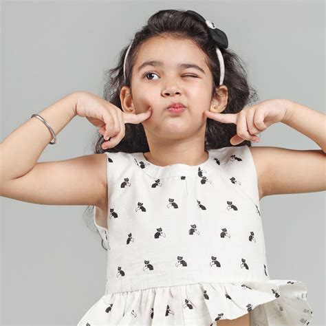 Cotton Crop Top & Pants For Girls with Bell The Cat Print – Story Tailor