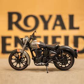 CLASSIC 350 SCALE MODEL COMMANDO ROYAL ENFIELD STORE