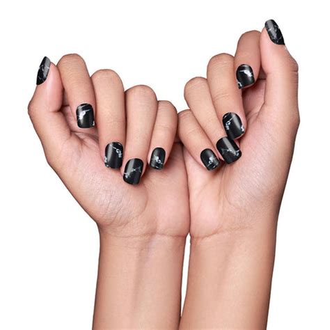 RENEE Stick On Nails – Renee Cosmetics