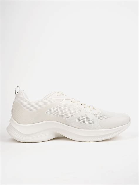 Xtep Men Feather Foam Running Shoes – Xtep India