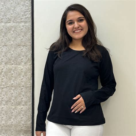 Shop Full Sleeve T-shirts for Women Online – GlamZei