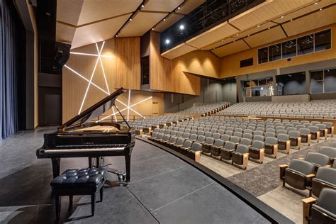 Irvine High School Performing Arts Center – ruhnauclarke.com