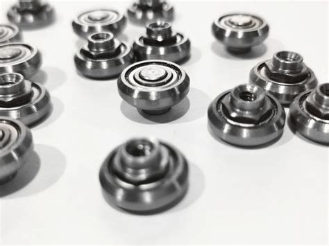 Track Roller Bearings & Cam Followers - Track Roller Bearings with V ...