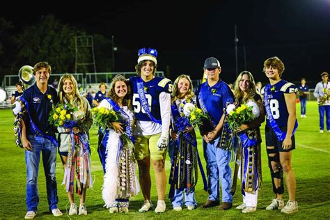 Geneva Crowns Homecoming King and Queen – Geneva School of Boerne