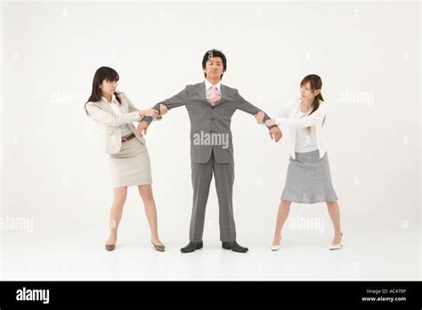 Ladies Fight Over Man 的图像结果