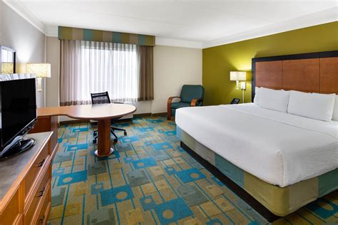 La Quinta Inn & Suites by Wyndham Greenville Haywood | Greenville, SC ...