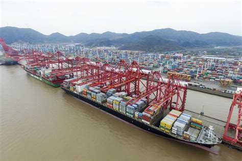 寧波穿山港區一體化一周年 貨櫃吞吐量已突破900萬標箱 - 每日頭條