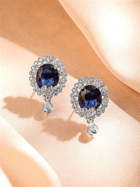 Stud Earrings – DAZZLE & CO.