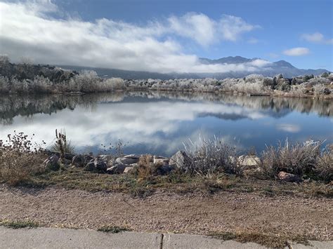 Quail Lake, Colorado Springs, Thawing Out : r/pics