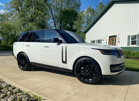 Nicki Minaj Range Rover White