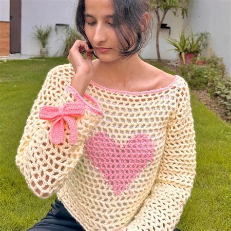 Mesh Heart Sweater with bows – Heybiscus