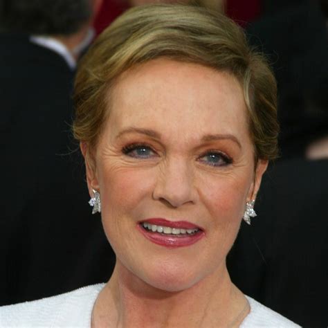 Julie Andrews - Biography, Height & Life Story | Super Stars Bio
