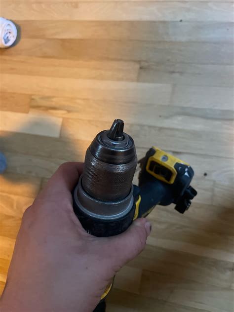 DCD999 Chuck Stuck : r/Dewalt