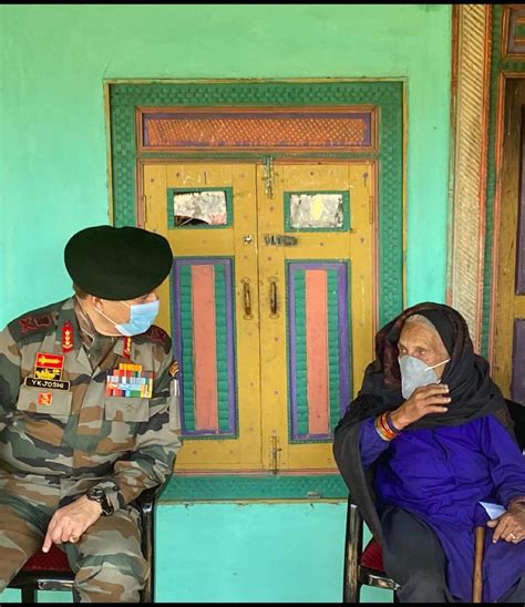 Faced no complications after vaccination, says 120-year-old Kashmir woman