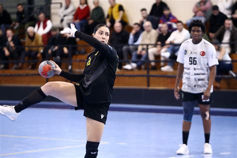 ΑΕΚ: Διέλυσε (15-43) και τον Πανελλήνιο Συκεών και συνεχίζει στην ...