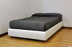letto contenitore 1 piazza e mezza letto con contenitore una piazza e mezza senza testata sommier letto contenitore 1 piazza e mezza letto con contenitore una piazza e mezza senza testata sommier