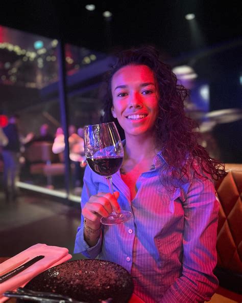 Leya Carter (@leyaa_carter) • Instagram photos and videos