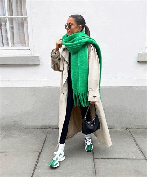 Green scarf outfit – Artofit